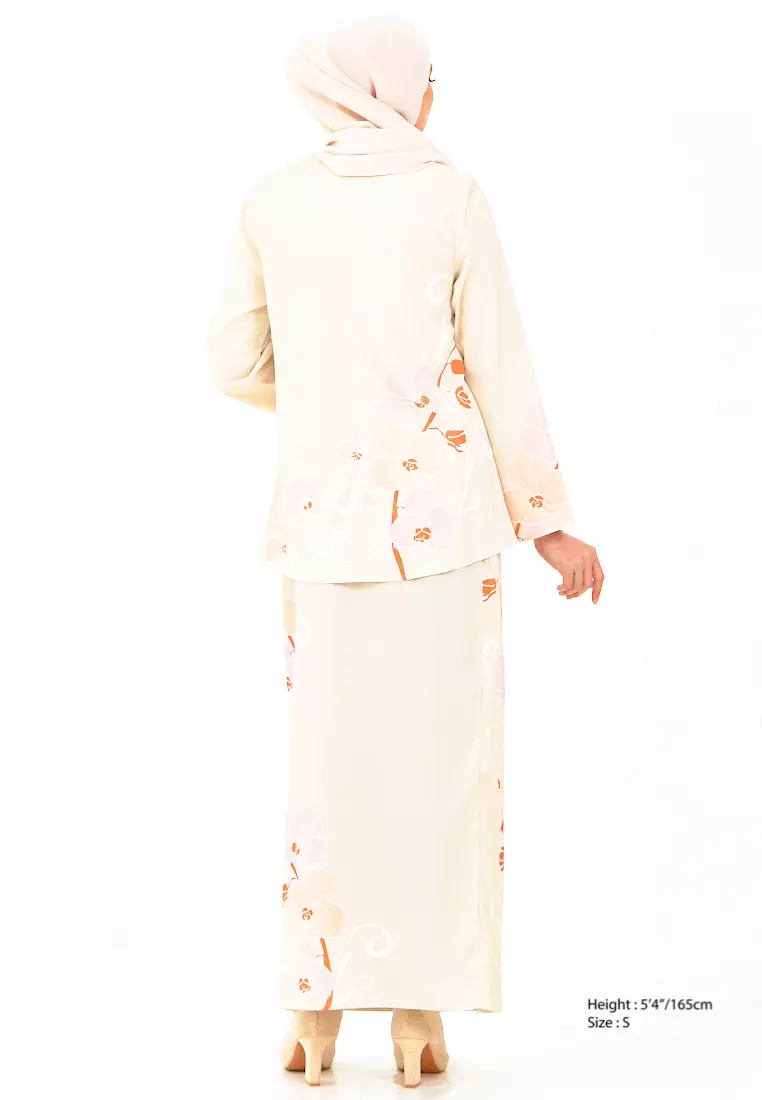Beige Blossom Kurung - Elegance Redefined - Image 3